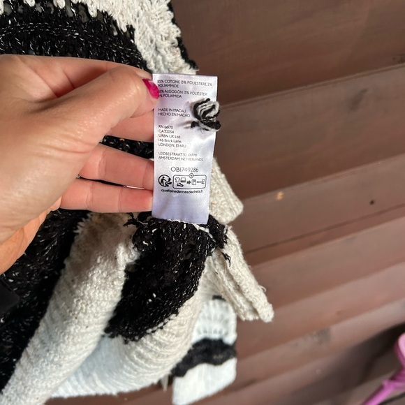 NWT The Palmer Pull Over Open Stitch Sweater by Pilcro Size XS - Picture 4 of 7